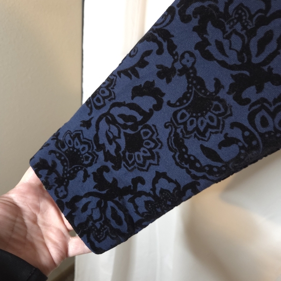 Christopher & Banks Black/Blue Floral Burnout Velvet Blazer/Jacket Size L - Picture 2 of 10